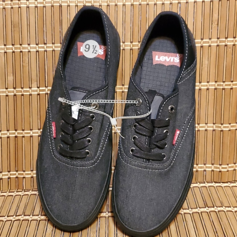 Men's Levi's Shoes